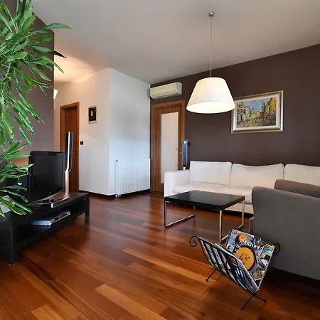 City Penthouse Vita Pula Exterior photo