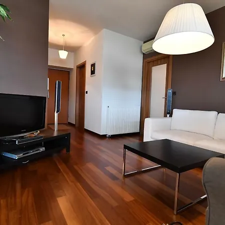 City Penthouse Vita Pula Exterior photo